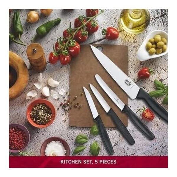 Découvrez notre test complet du jeu de couteaux Victorinox Swiss Classic 5 pièces en boîte cadeau : caractéristiques, qualité et prix du coffret de couteaux de cuisine. 