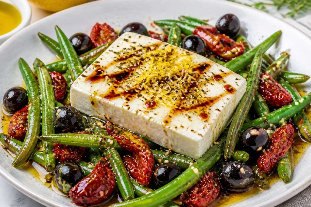 Recette de salade de feta rôtie et haricots verts