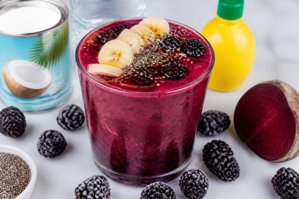 Recette de smoothie à la mûre et à la betterave