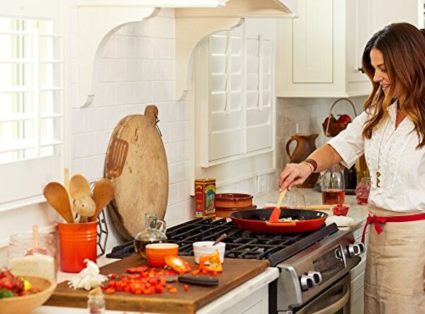 Découvrez notre test détaillé du coffret ustensiles Le Creuset avec pot 1, 1 L et spatules. Qualité, performance et design : l'avis complet sur cet ensemble de cuisine.