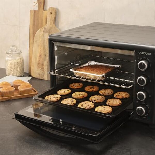 Découvrez notre test détaillé du four Cecotec Bake&Toast 6090 : puissance, polyvalence et performances pour vos besoins culinaires quotidiens. 