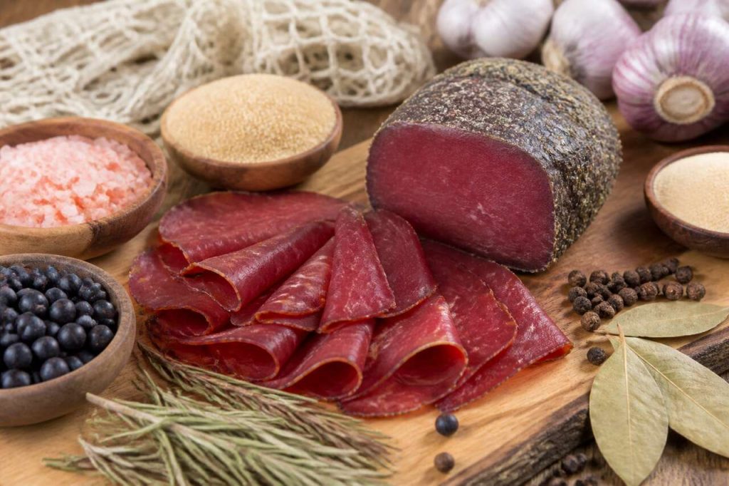 Bresaola maison : la recette facile de viande de bœuf séchée