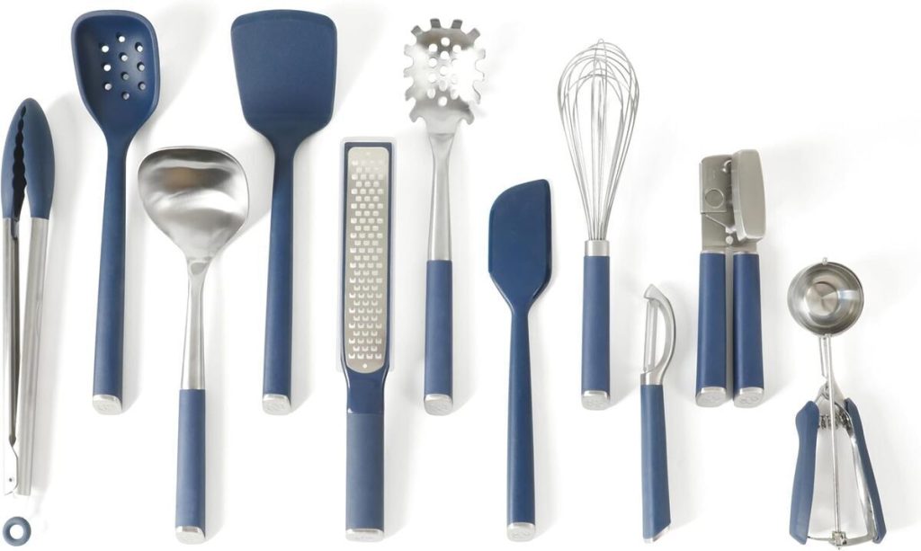 Test du lot de 11 ustensiles Calphalon Edge en inox blau marine
